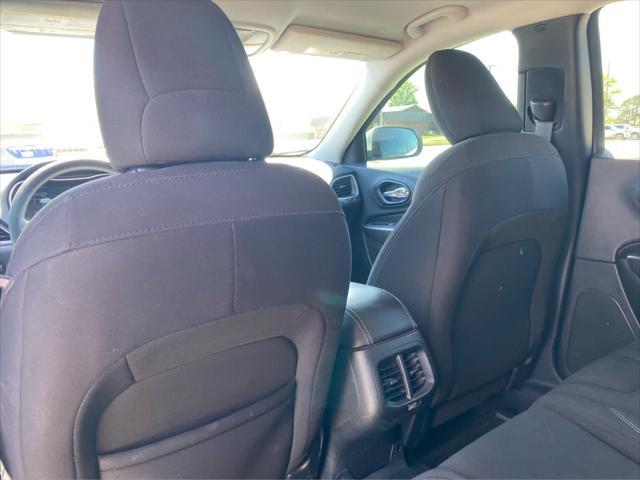 used 2021 Jeep Cherokee car, priced at $17,044