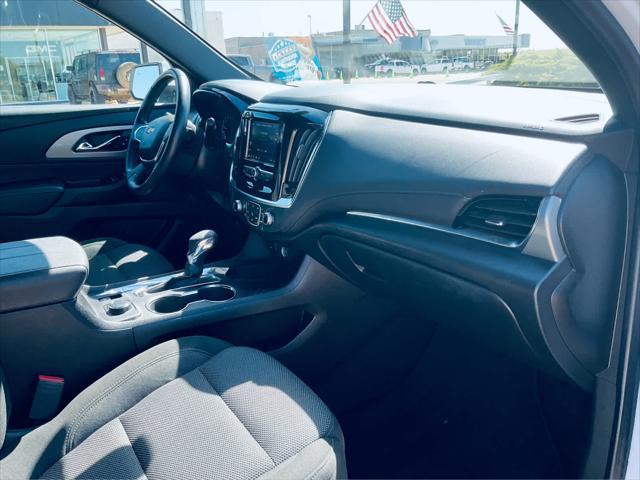 used 2023 Chevrolet Traverse car, priced at $28,490