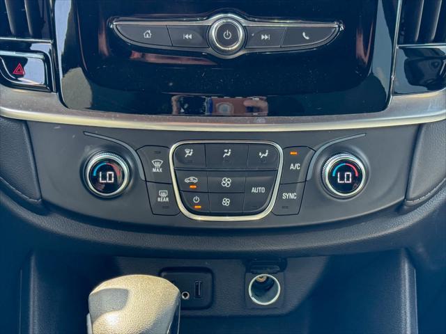 used 2023 Chevrolet Traverse car, priced at $27,690