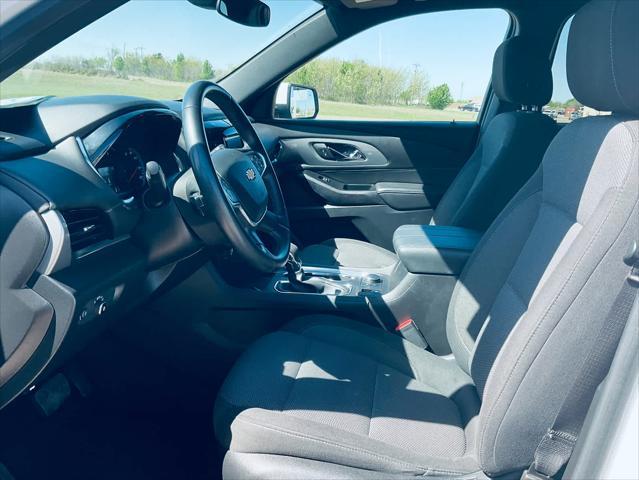 used 2023 Chevrolet Traverse car, priced at $28,490