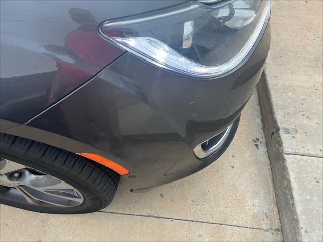 used 2018 Chrysler Pacifica car, priced at $17,499