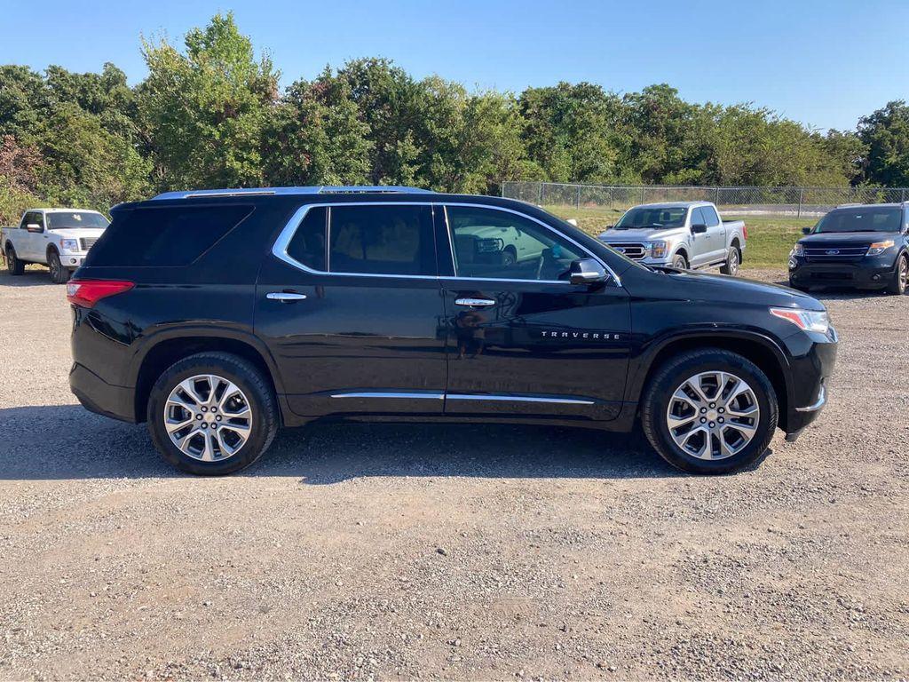 used 2020 Chevrolet Traverse car, priced at $22,997