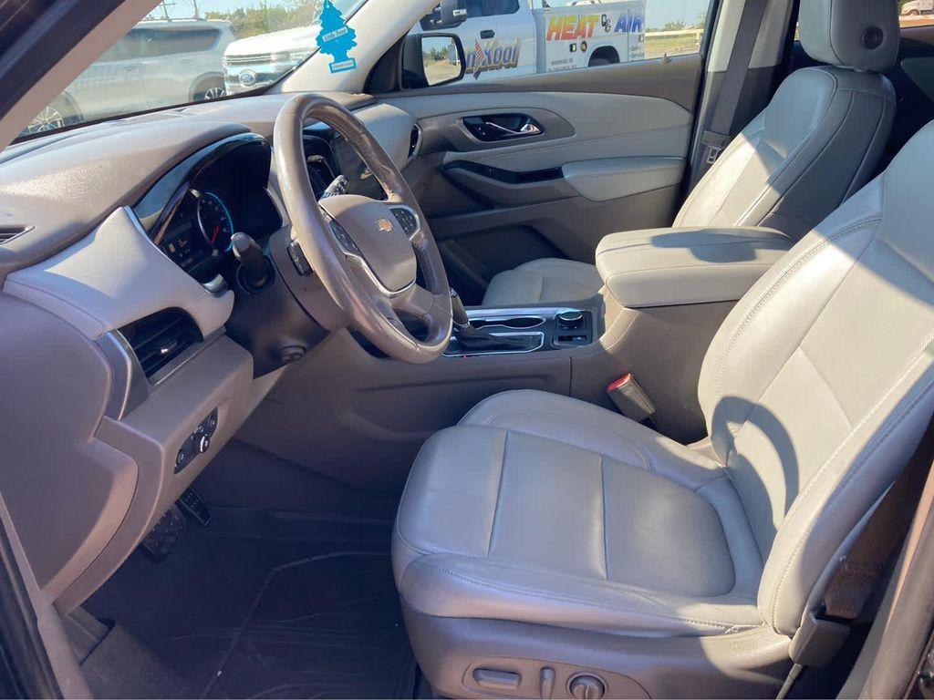 used 2020 Chevrolet Traverse car, priced at $22,997