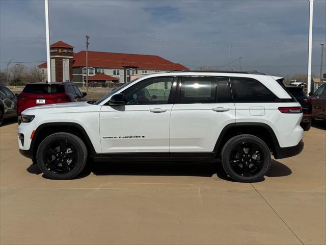 new 2025 Jeep Grand Cherokee car, priced at $43,205