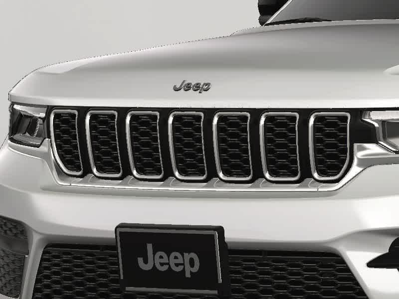 new 2025 Jeep Grand Cherokee car, priced at $43,575
