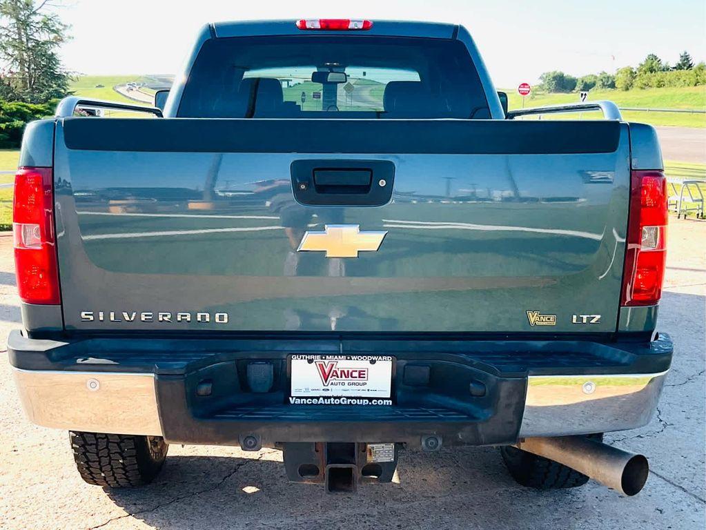 used 2011 Chevrolet Silverado 2500 car, priced at $28,000