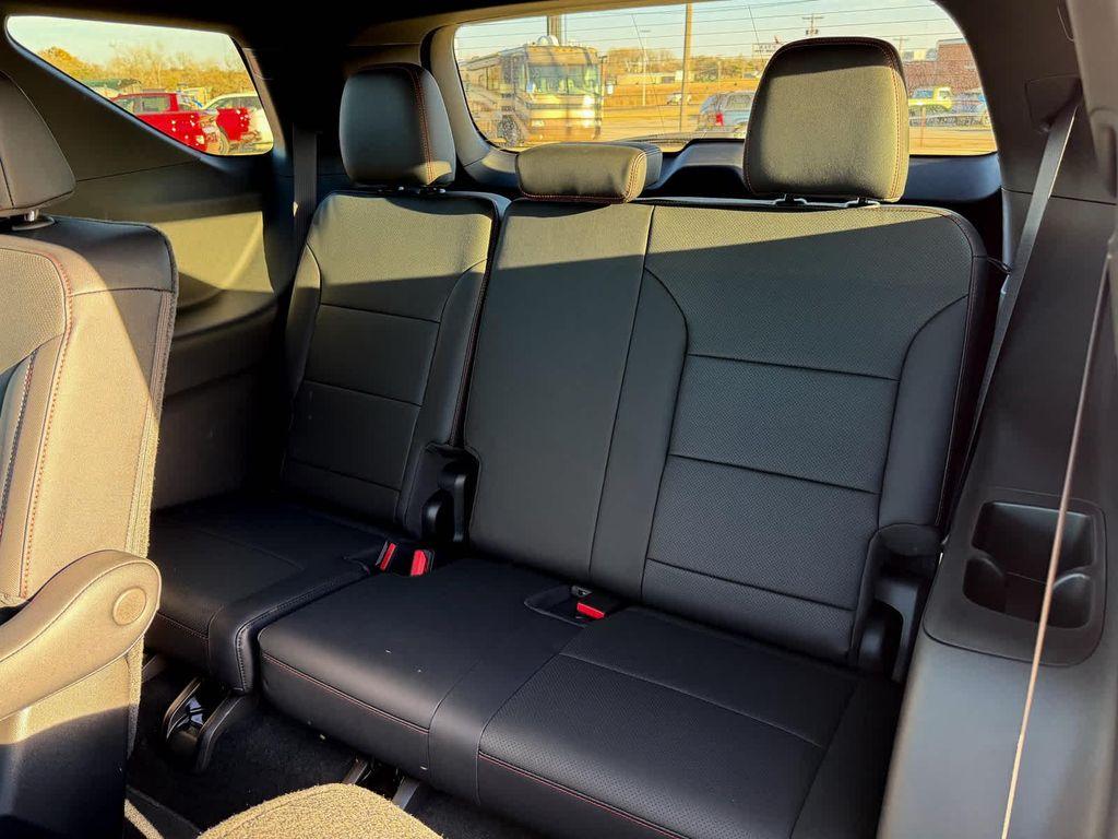 new 2026 Chevrolet Traverse car, priced at $52,335