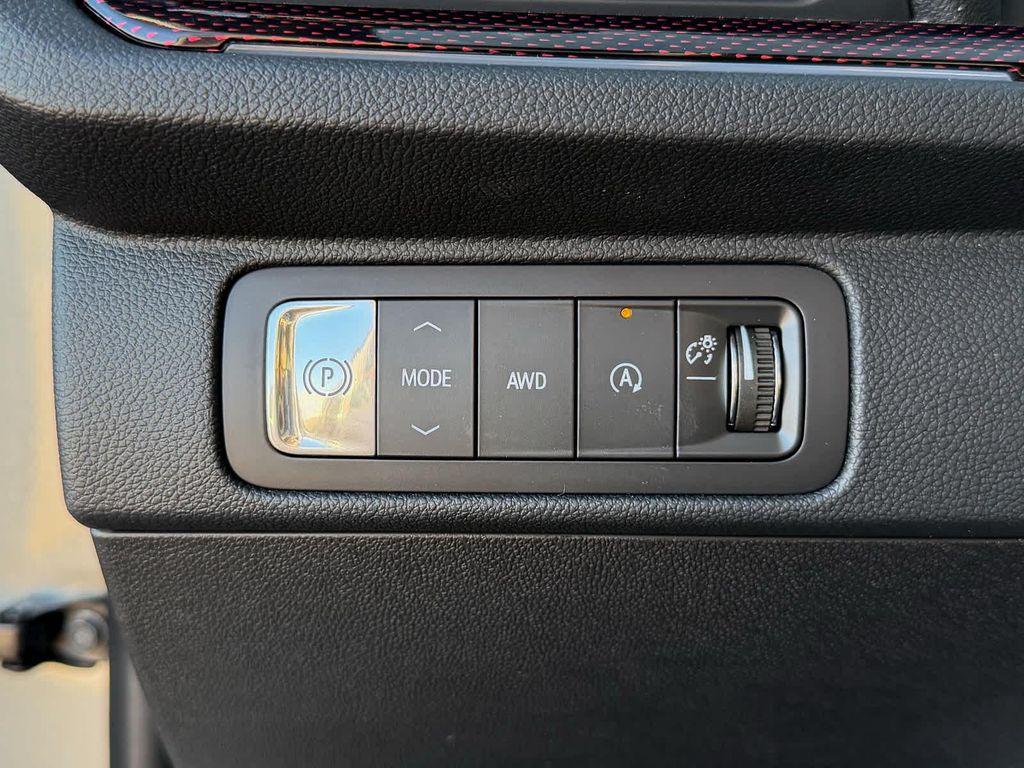 new 2026 Chevrolet Traverse car, priced at $52,335