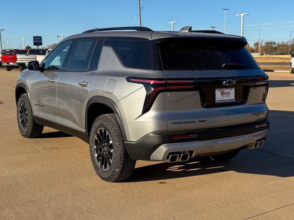 new 2026 Chevrolet Traverse car, priced at $52,335