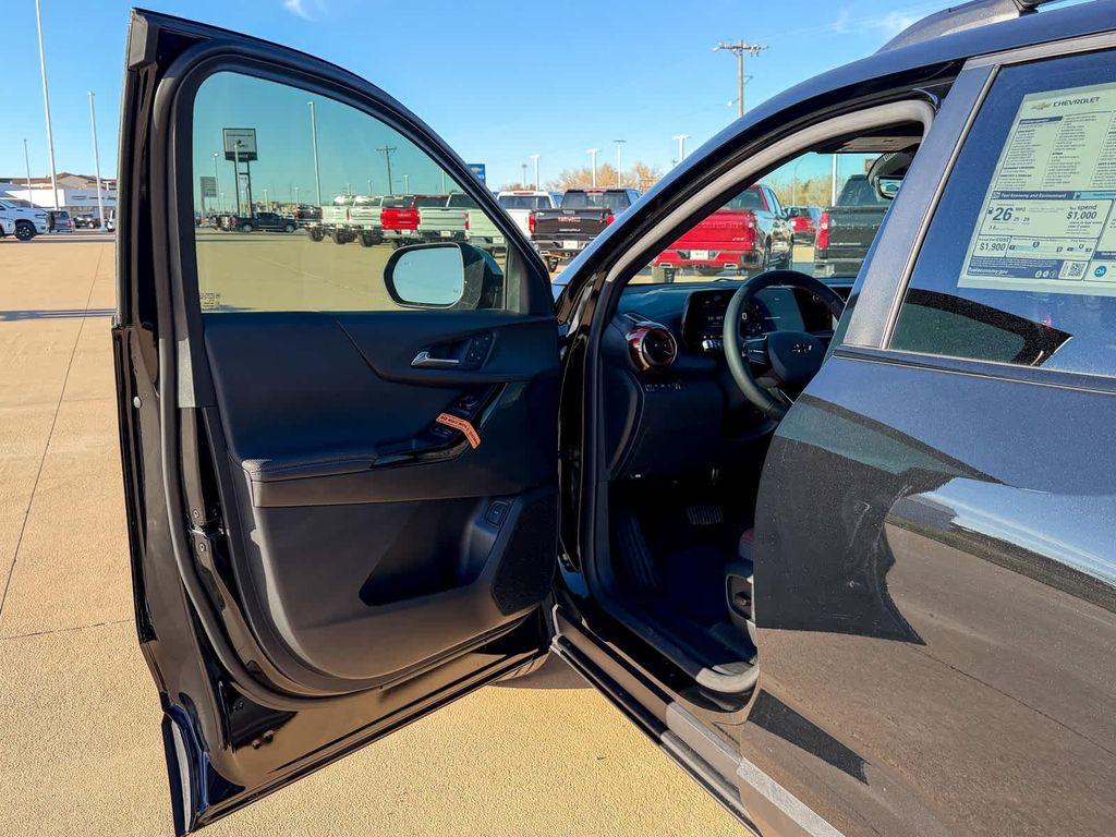 new 2026 Chevrolet Equinox car, priced at $38,830