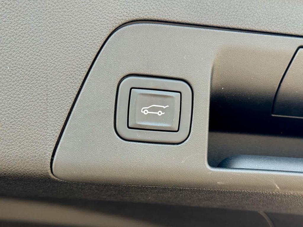used 2025 Buick Envision car, priced at $34,981
