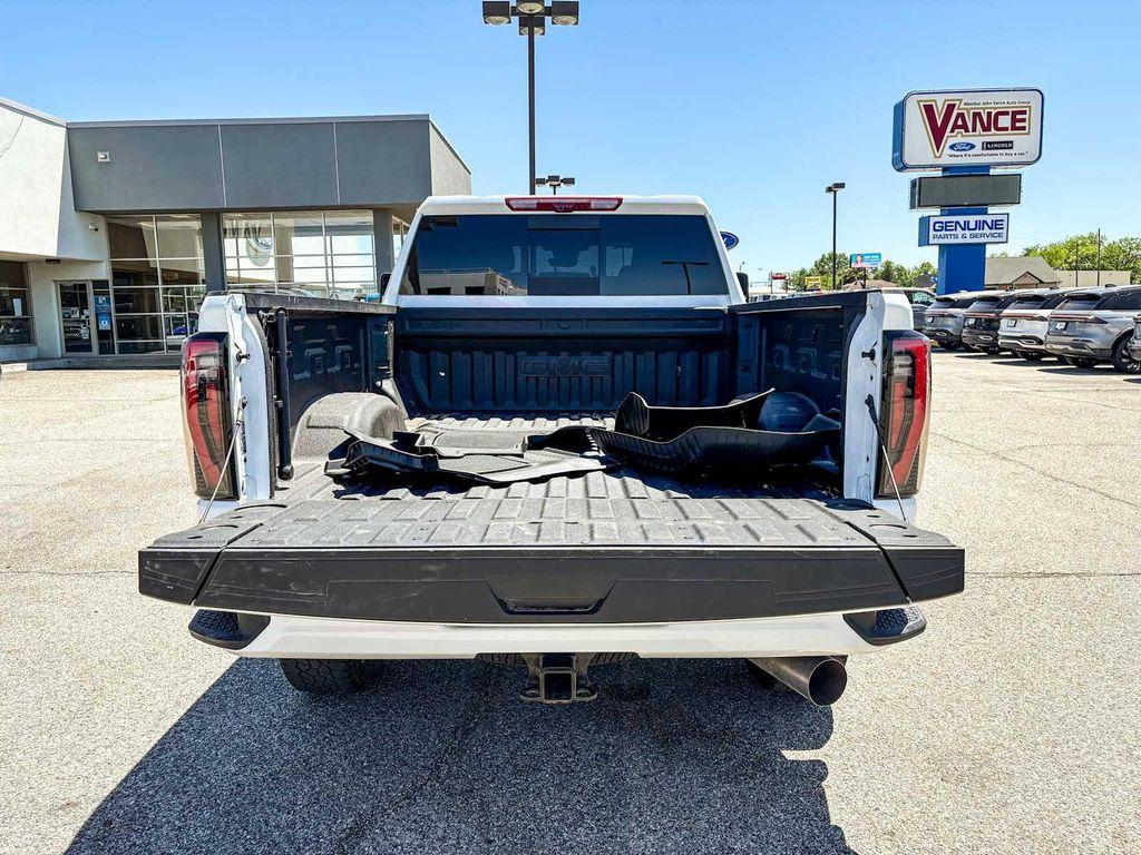 used 2025 GMC Sierra 2500 car, priced at $82,263
