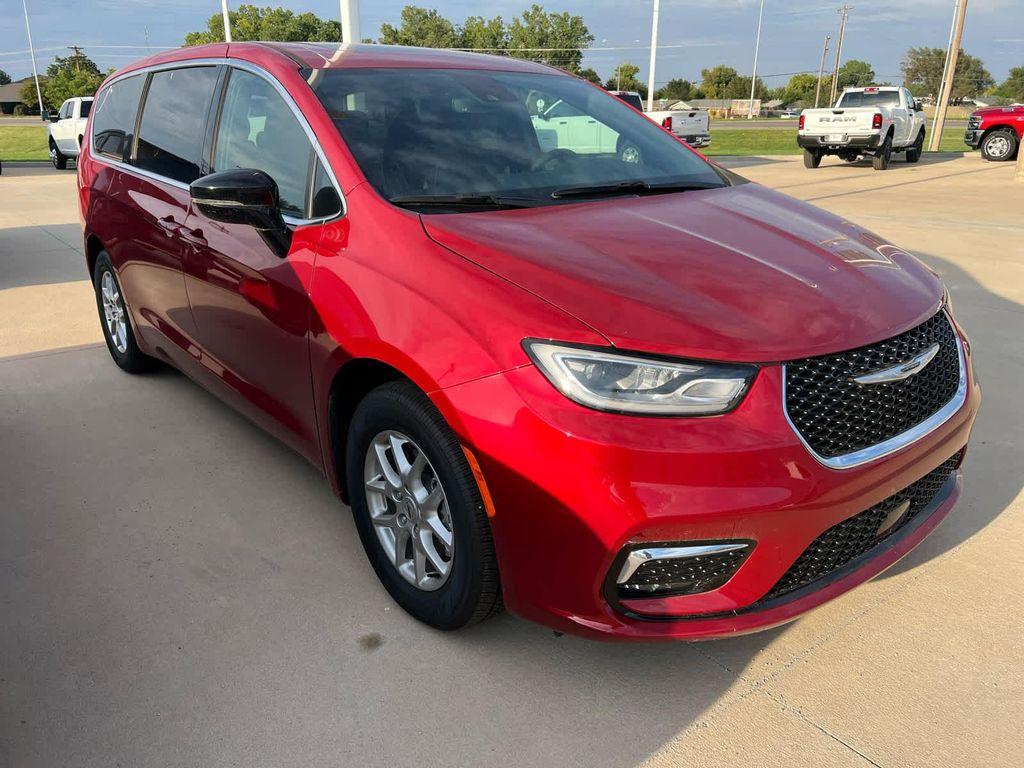 new 2025 Chrysler Pacifica car, priced at $42,500