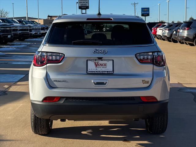 new 2025 Jeep Compass car, priced at $28,090