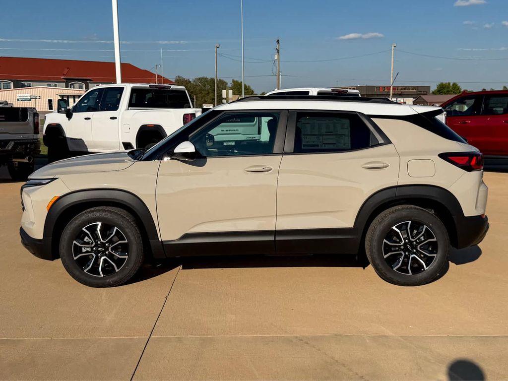 new 2026 Chevrolet TrailBlazer car, priced at $32,870
