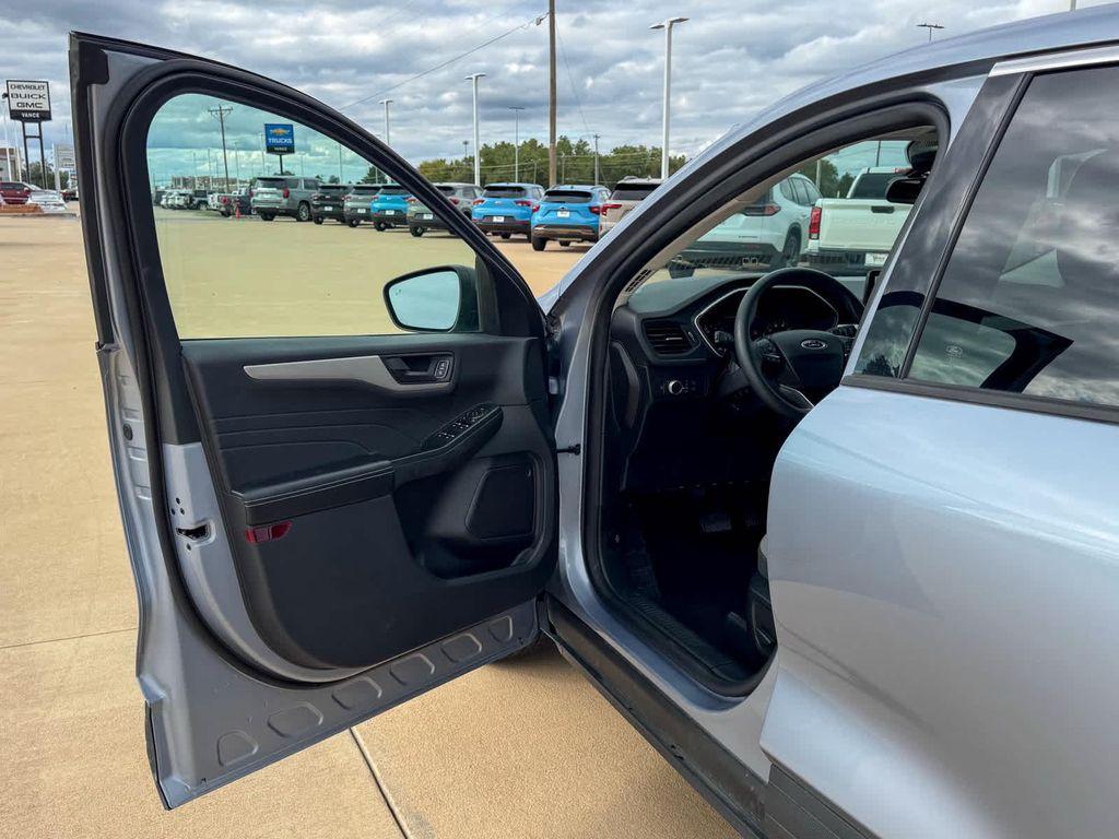 used 2022 Ford Escape car, priced at $23,251