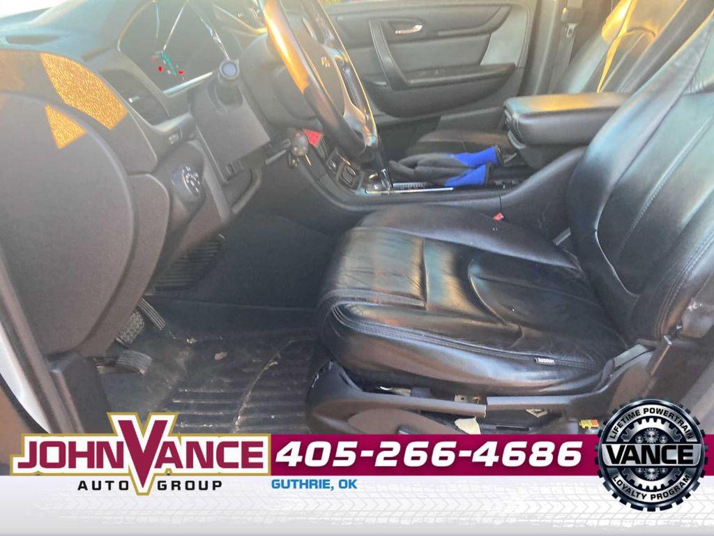 used 2016 Chevrolet Traverse car, priced at $9,500