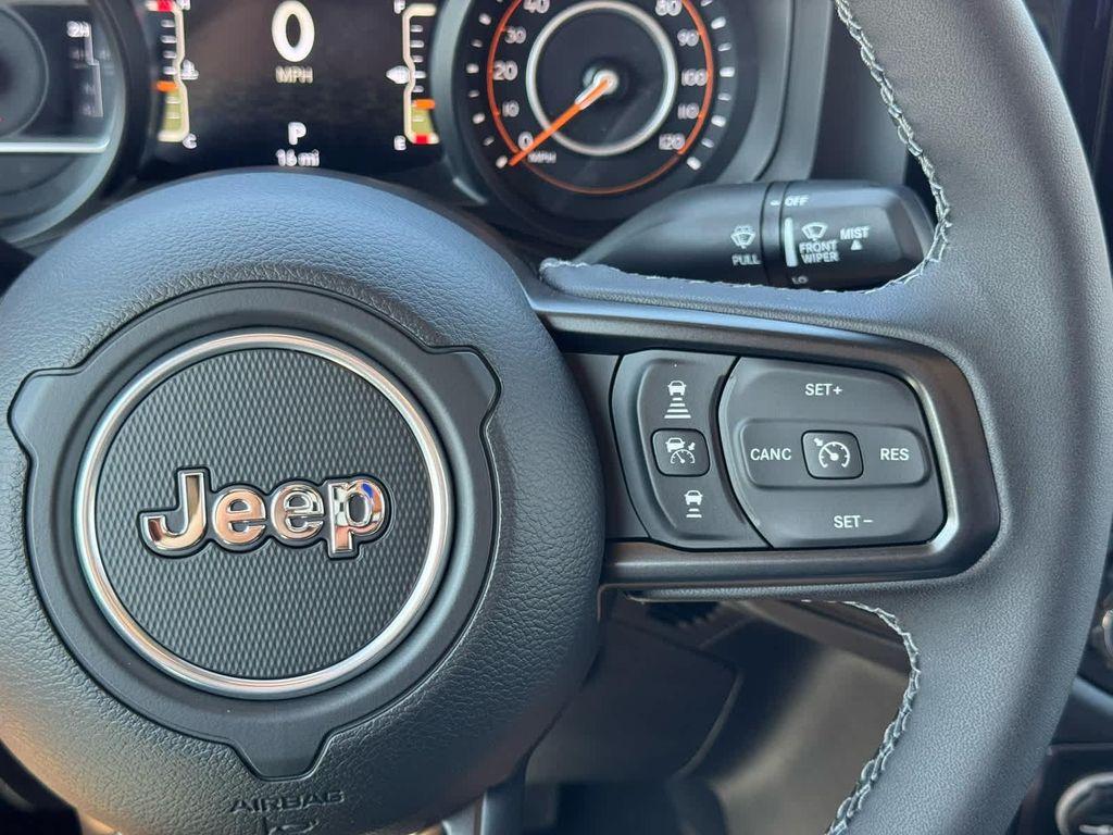 new 2025 Jeep Gladiator car, priced at $65,040