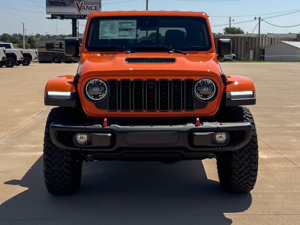 new 2025 Jeep Gladiator car, priced at $65,040