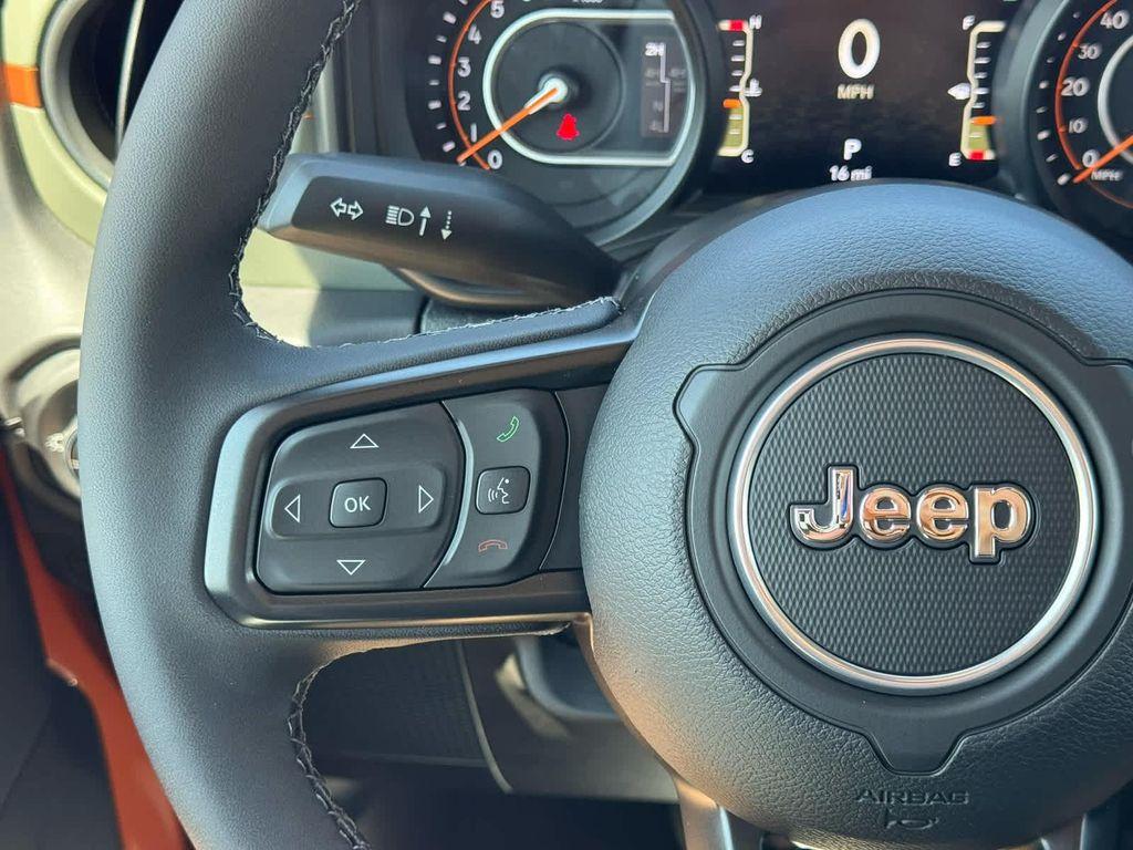 new 2025 Jeep Gladiator car, priced at $65,040