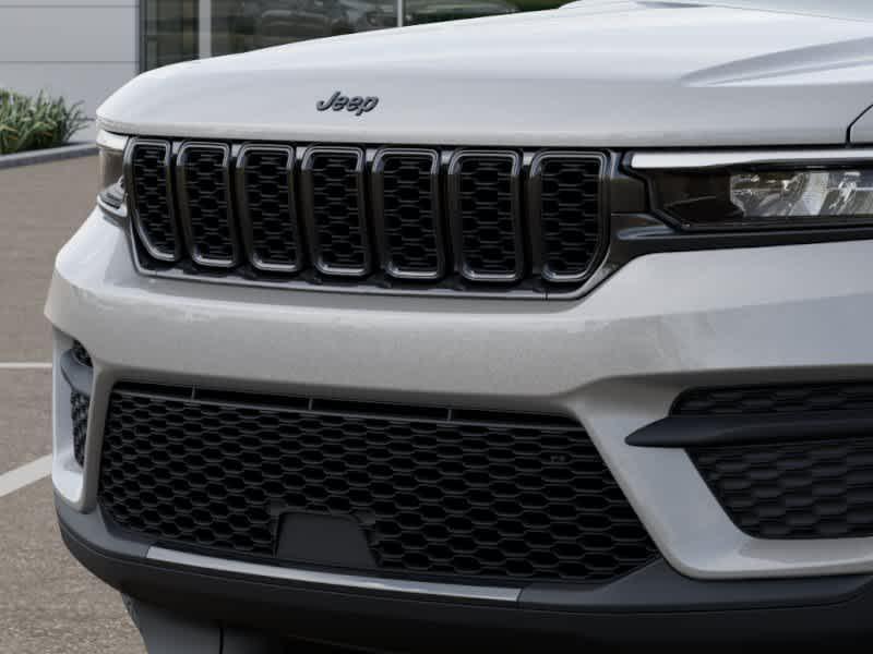 new 2025 Jeep Grand Cherokee car, priced at $44,230