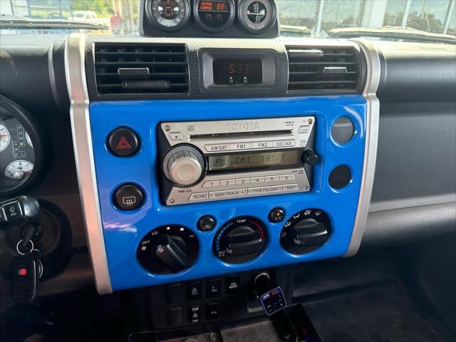 used 2007 Toyota FJ Cruiser car, priced at $15,000