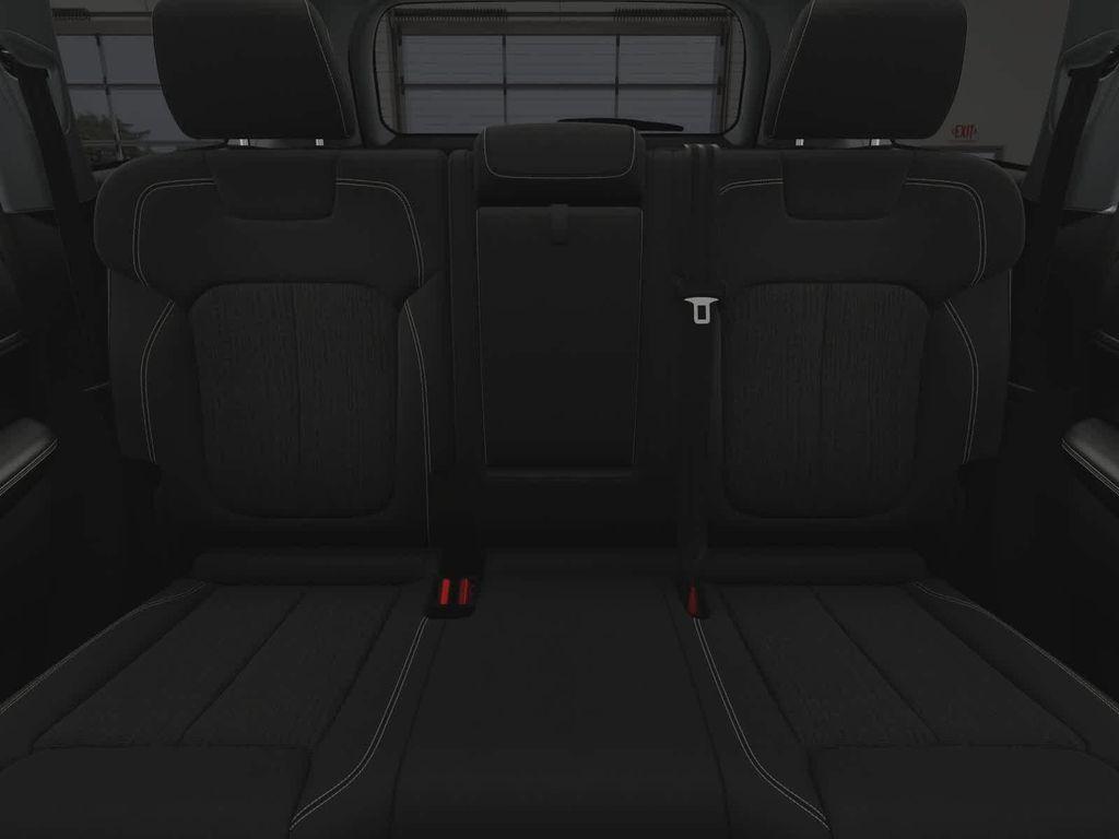 new 2025 Jeep Grand Cherokee car, priced at $43,575