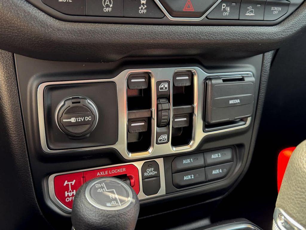 new 2025 Jeep Gladiator car, priced at $49,630