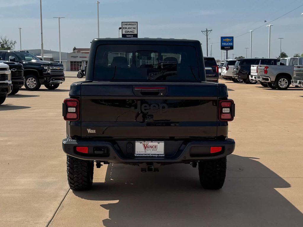 new 2025 Jeep Gladiator car, priced at $49,630