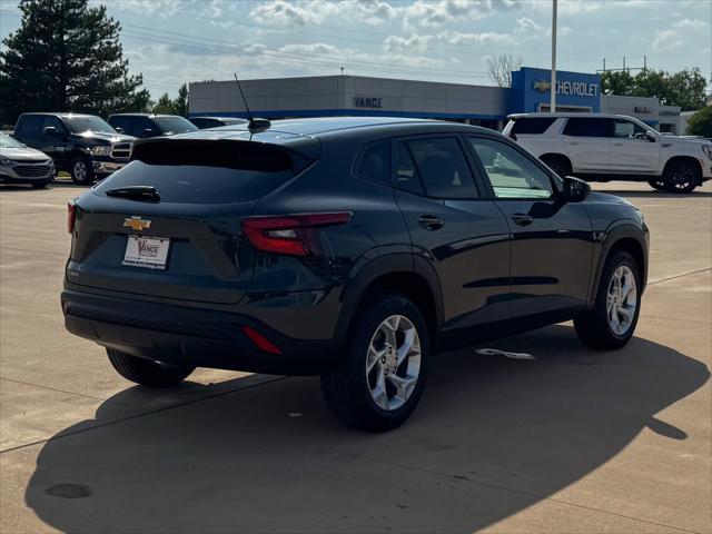 new 2025 Chevrolet Trax car, priced at $23,285