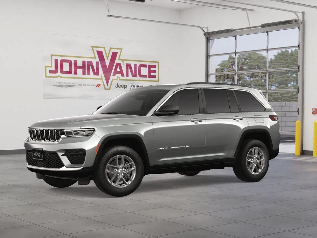 new 2025 Jeep Grand Cherokee car, priced at $42,375