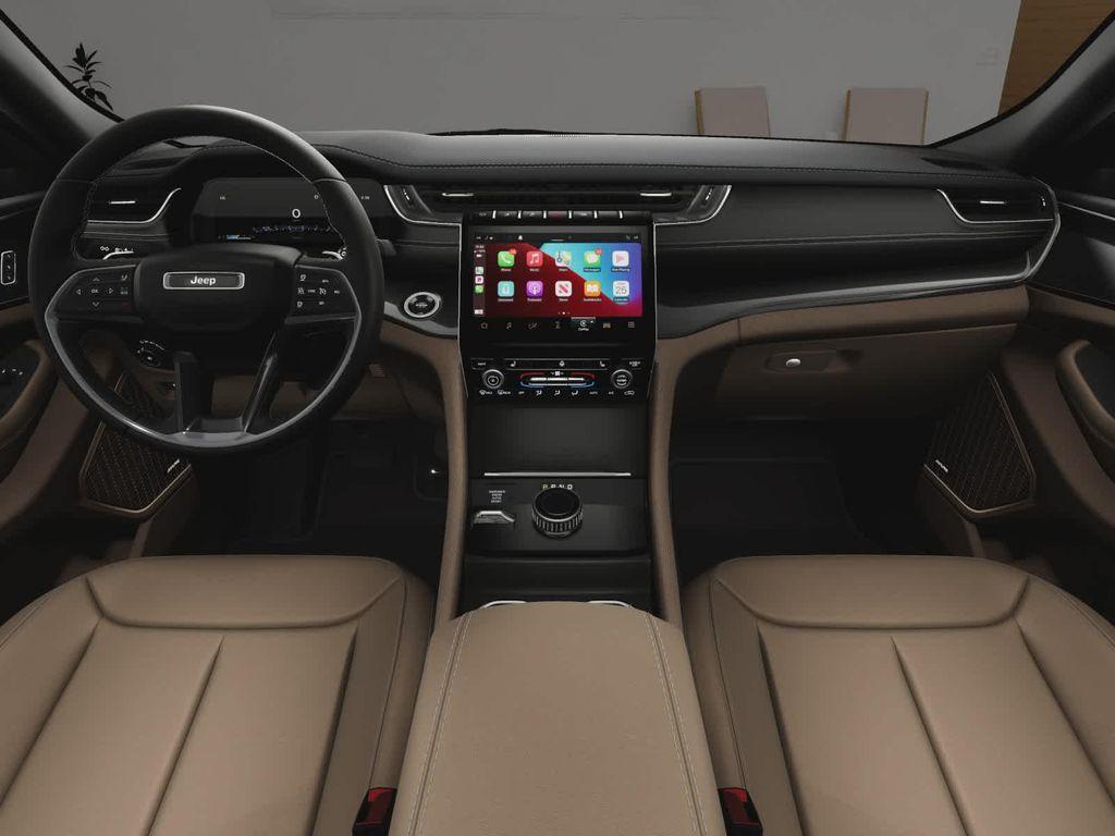 new 2025 Jeep Grand Cherokee car, priced at $52,780