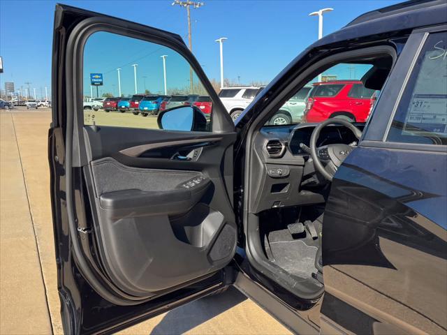 new 2025 Chevrolet TrailBlazer car, priced at $28,890