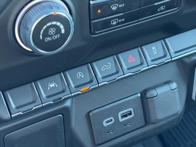 new 2025 Chevrolet Silverado 1500 car, priced at $40,245