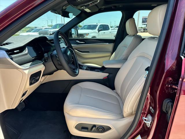 used 2025 Jeep Grand Cherokee car, priced at $45,000