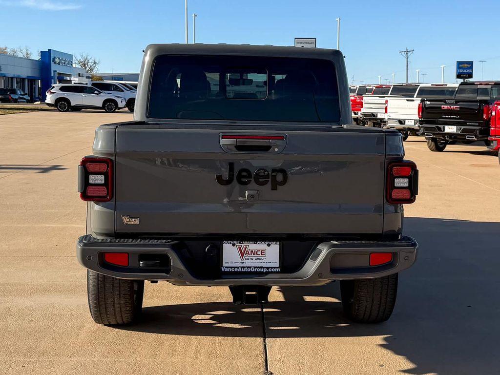 used 2022 Jeep Gladiator car, priced at $32,998