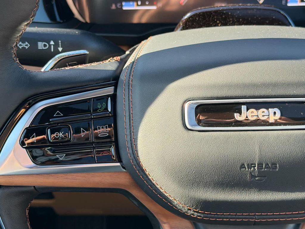 new 2025 Jeep Grand Cherokee car, priced at $68,825