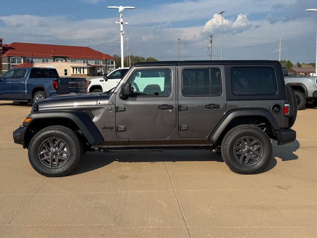 new 2025 Jeep Wrangler car, priced at $46,345