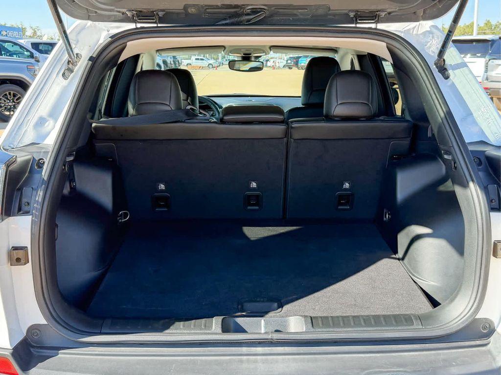 used 2022 Jeep Cherokee car, priced at $24,774