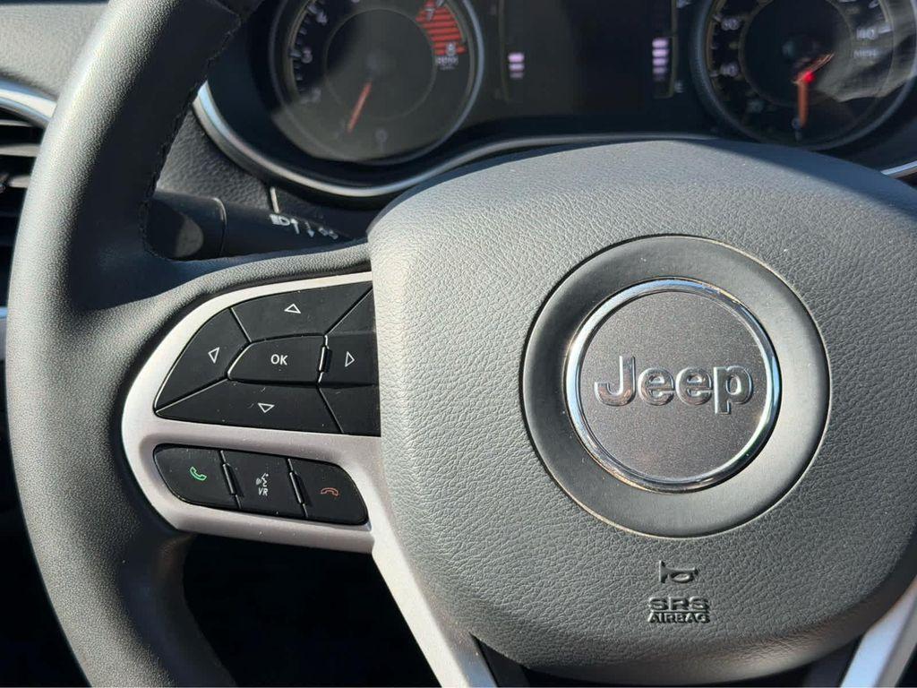 used 2022 Jeep Cherokee car, priced at $24,774