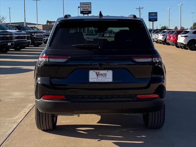 new 2025 Jeep Grand Cherokee car, priced at $47,890