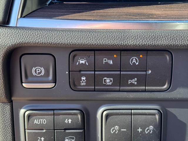 new 2025 Chevrolet Suburban car, priced at $62,995