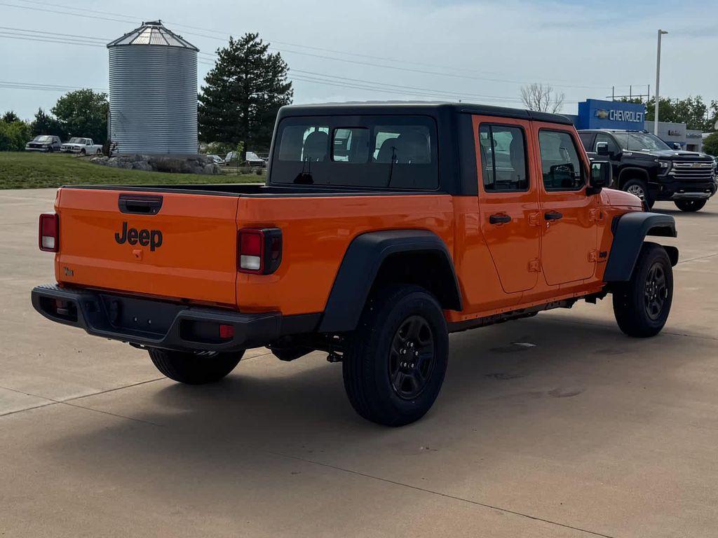 new 2025 Jeep Gladiator car, priced at $40,373