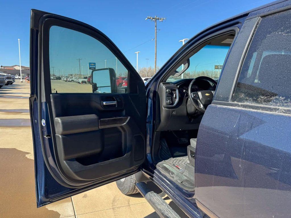 used 2021 Chevrolet Silverado 2500 car, priced at $40,907