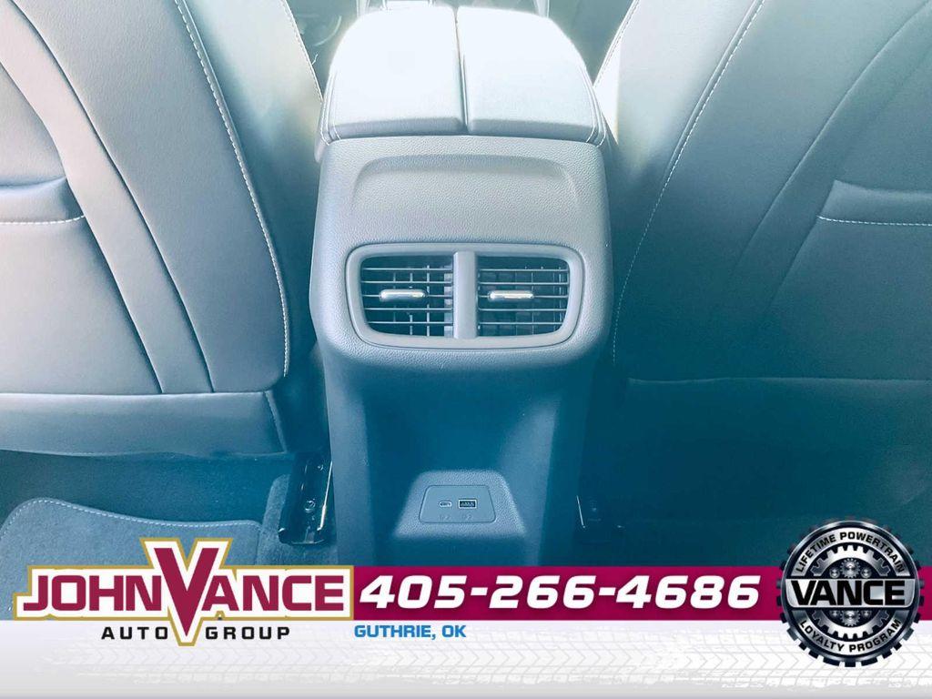 used 2025 Buick Envision car, priced at $35,850