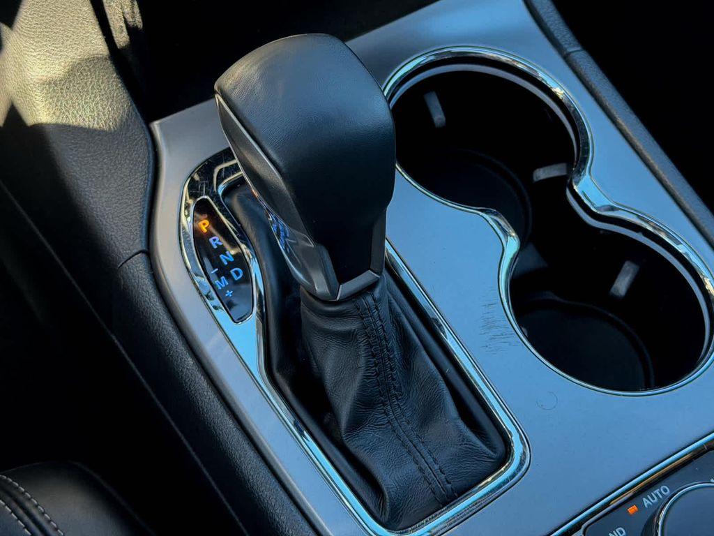 used 2021 Jeep Grand Cherokee car, priced at $26,390