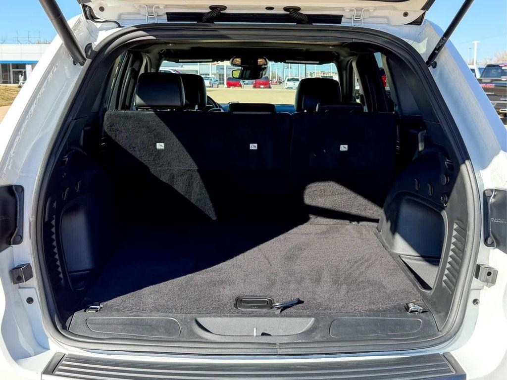 used 2021 Jeep Grand Cherokee car, priced at $26,390