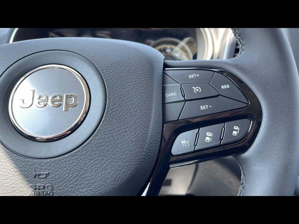 new 2023 Jeep Cherokee car, priced at $37,890