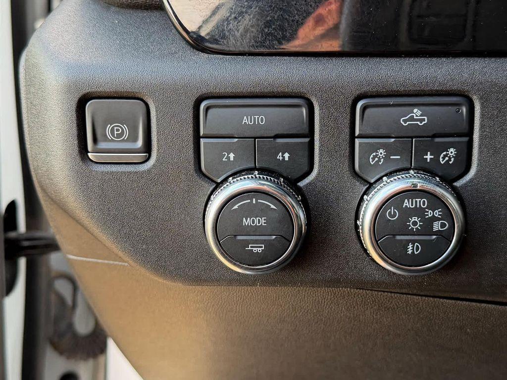 used 2023 GMC Sierra 1500 car, priced at $33,798