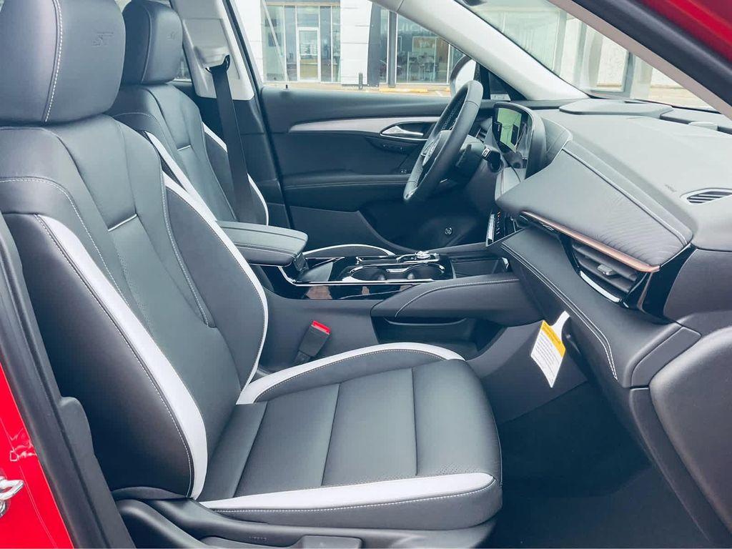 used 2025 Buick Envision car, priced at $38,777